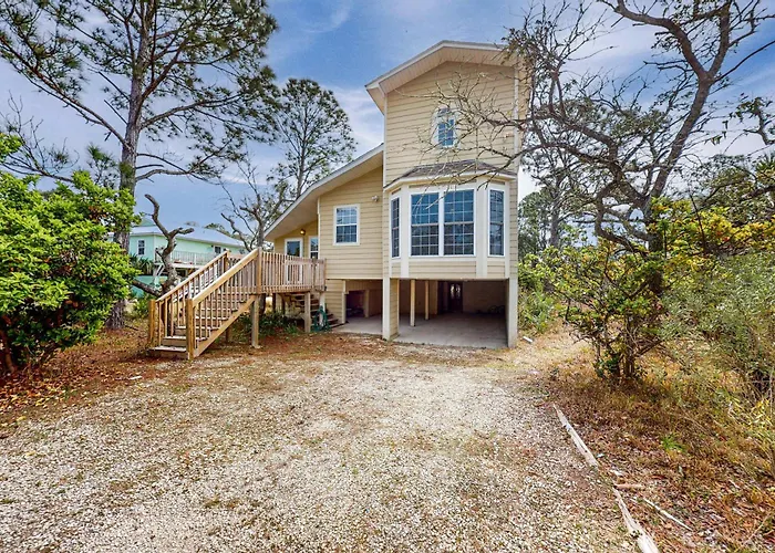 Holiday home Sunny Coastal Hideaway With Patio Large Deck W&d & Ac Gulf Shores
